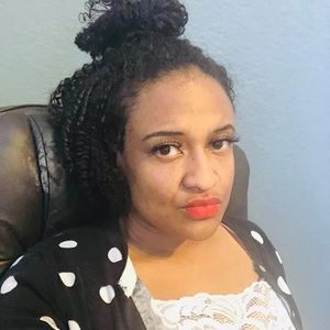 Meet your Posher, Janee